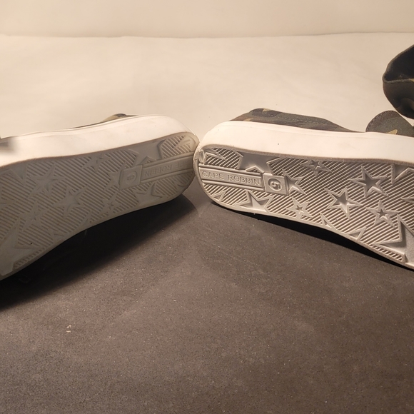 Cape Robin camo canvas shoes with big bows - Picture 6 of 7